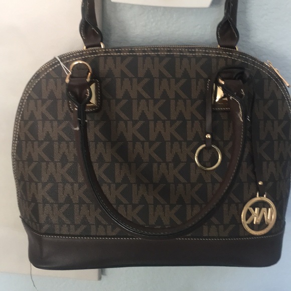 Handbags - Picture 1 of 3